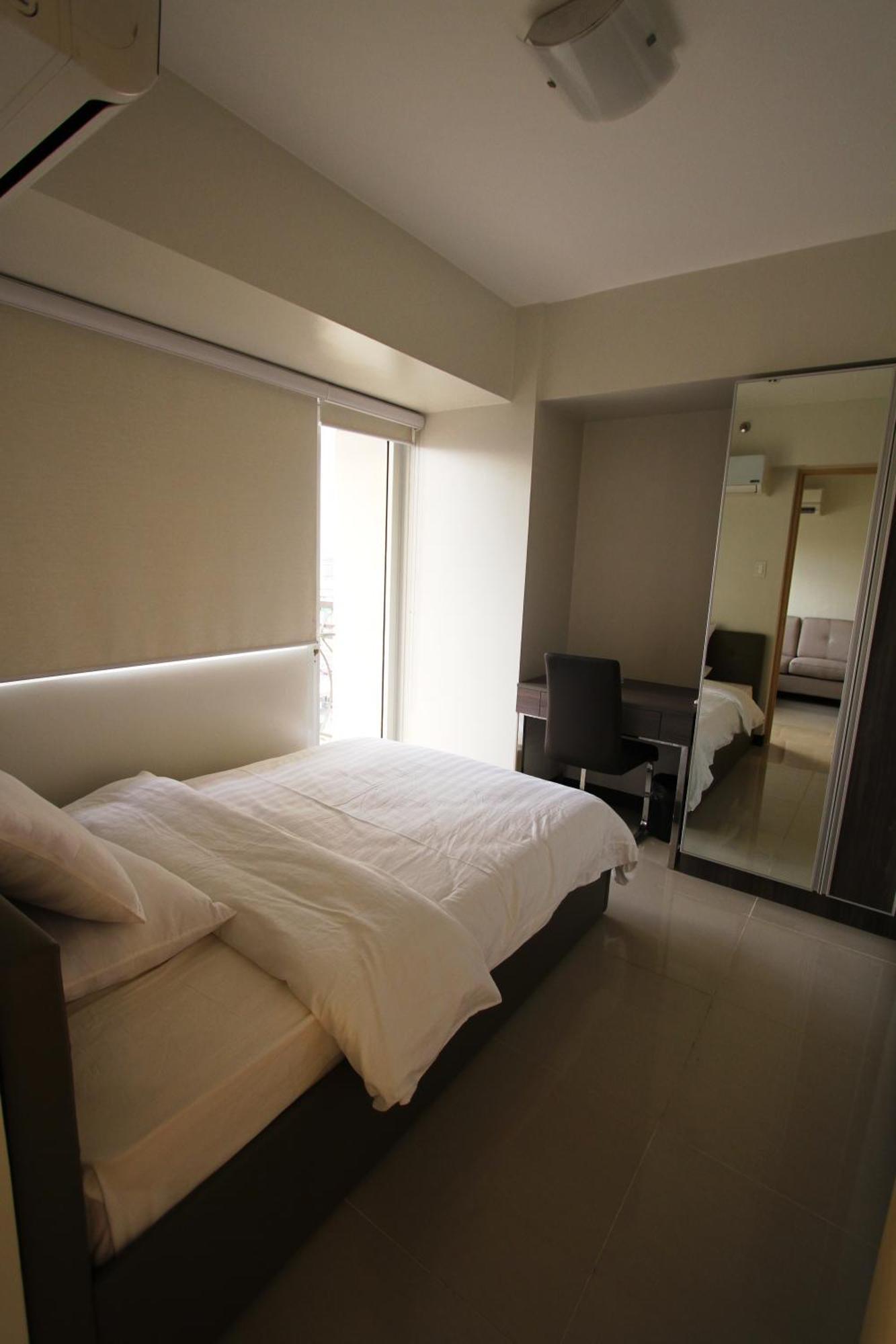 Extremeli Suites Manila Powered By Cocotel Rum bild