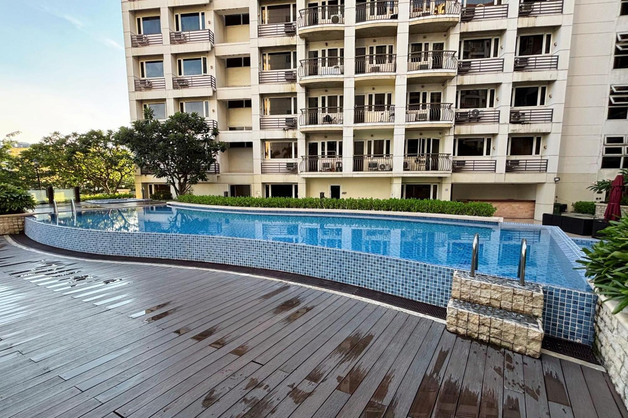 Extremeli Suites Manila Powered By Cocotel Exteriör bild