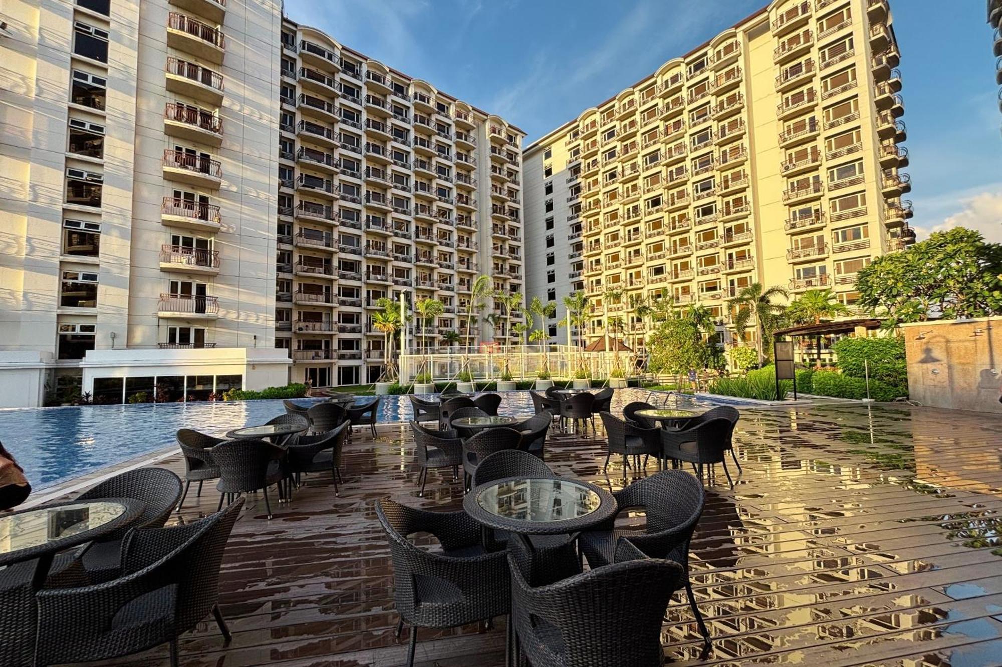 Extremeli Suites Manila Powered By Cocotel Exteriör bild